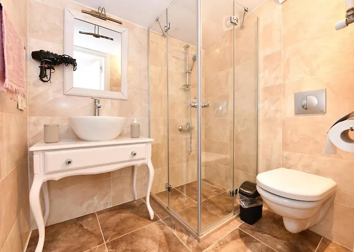 Cute Balcony Retro Design Ac Galata