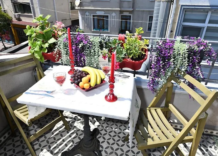 Cute Balcony Retro Design Ac Galata Apartmán *