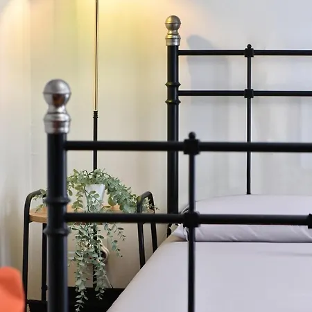 Cute Balcony Retro Design Ac Galata Appartement Istambul